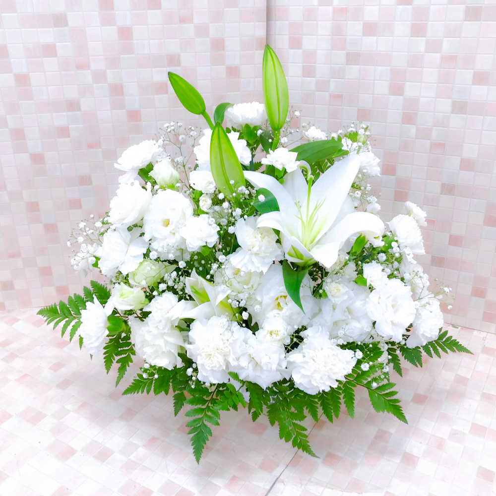 【御供】白ユリと洋花のアレンジメント〈ホワイト〉（H40）【送料無料】