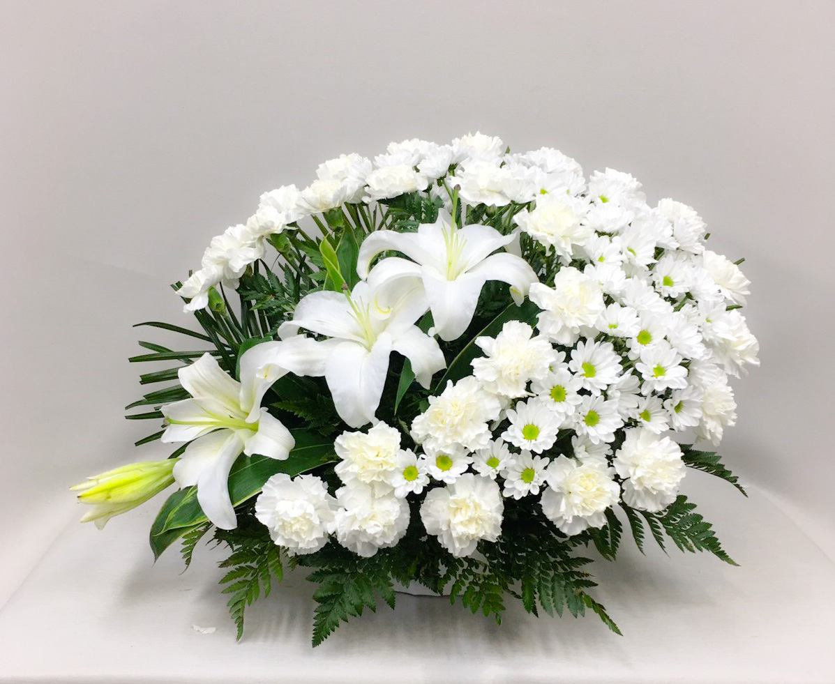 【供花】白ユリのオーバルアレンジメント（H50）【送料無料】