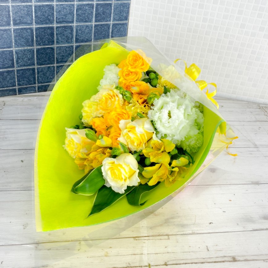 黄バラと季節の黄色い花束（H40）
